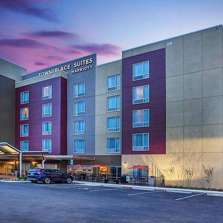 Towneplace Suites By Marriott Кууквил Екстериор снимка