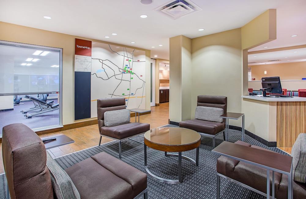 Towneplace Suites By Marriott Кууквил Екстериор снимка