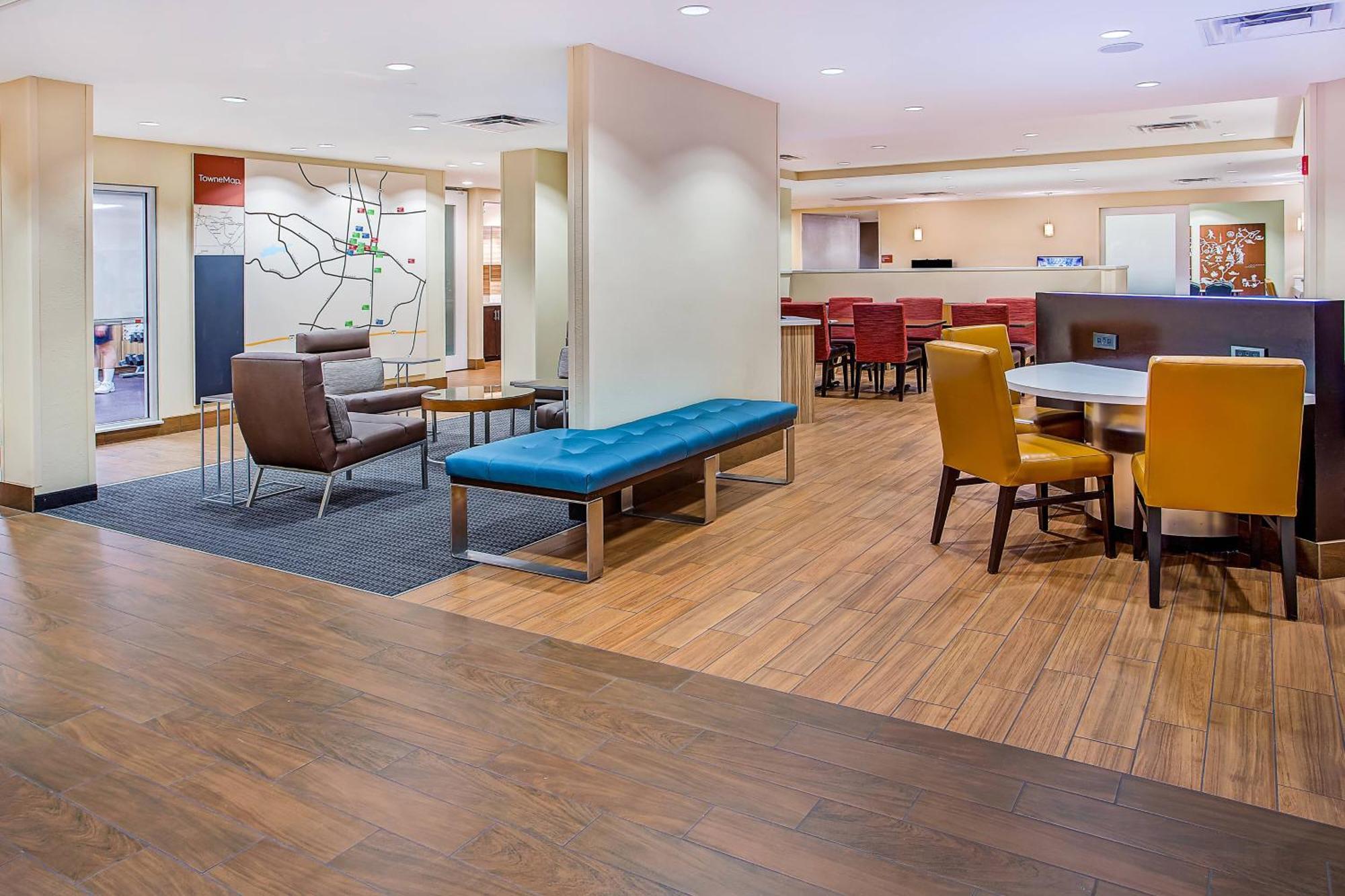 Towneplace Suites By Marriott Кууквил Екстериор снимка