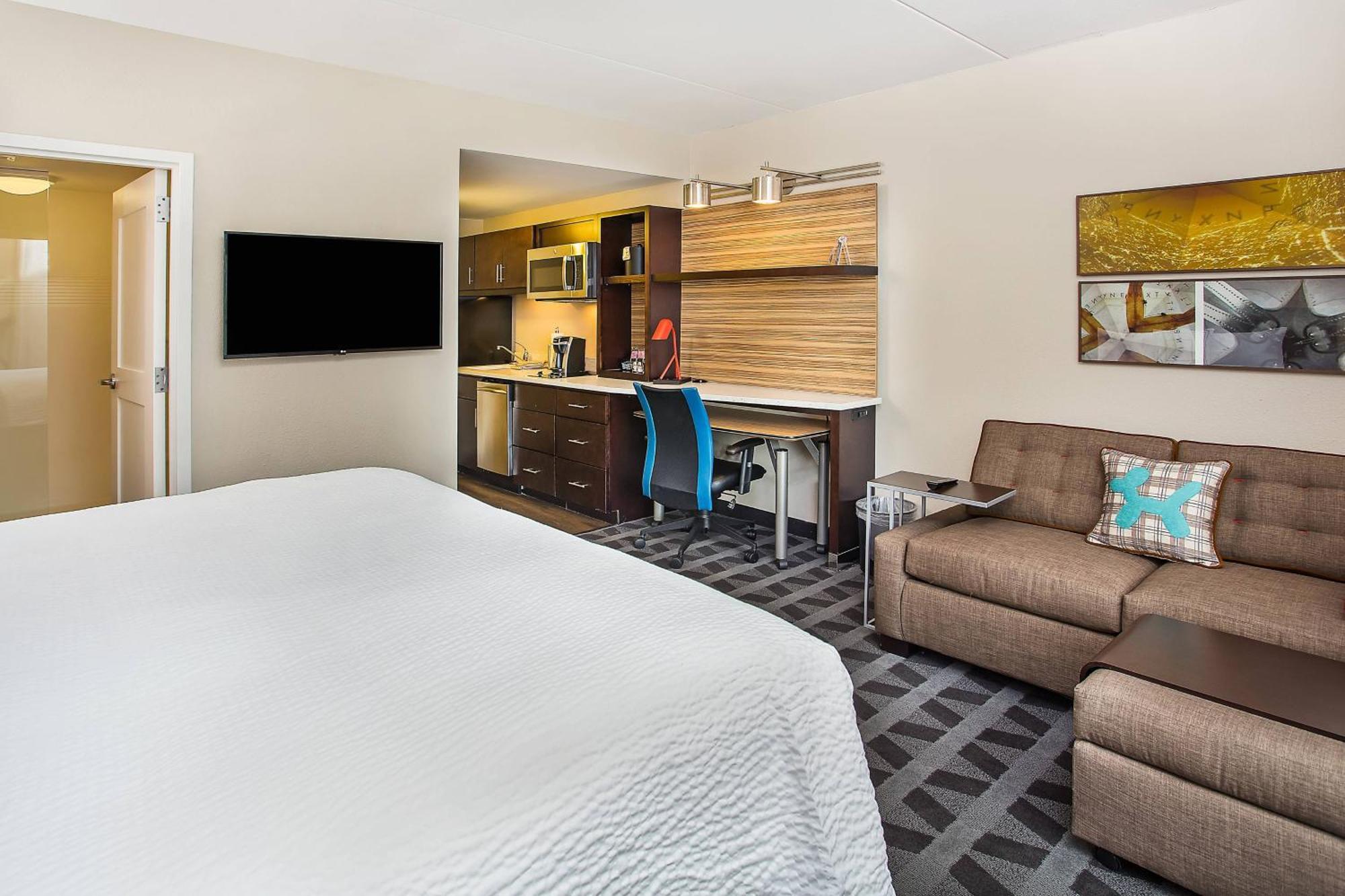 Towneplace Suites By Marriott Кууквил Екстериор снимка